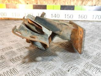 Опора двигателя правая Infiniti Qx 56 2004-2009