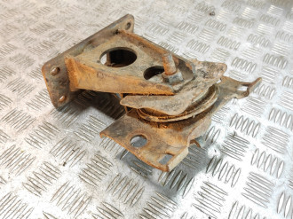 Опора двигателя правая Infiniti Qx 56 2004-2009