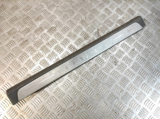 Накладка порога внутренняя передняя правая Infiniti Fx 2003-2007