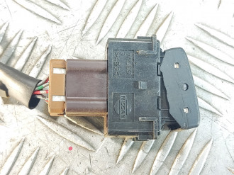 Кнопка обогрева сидений Infiniti Fx 2003-2007