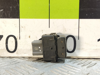 Кнопка обогрева сидений Infiniti Qx 56 2004-2009