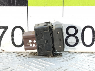 Кнопка обогрева сидений Infiniti Qx 56 2004-2009