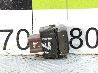 Кнопка обогрева сидений Infiniti Qx 56 2004-2009