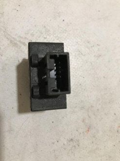 Кнопка открывания багажника Infiniti Qx 56 2004-2009