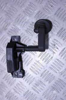 Моторчики прочие Infiniti Qx 56 2004-2009