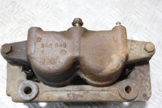 Суппорт передний левый Infiniti Qx 56 2004-2009