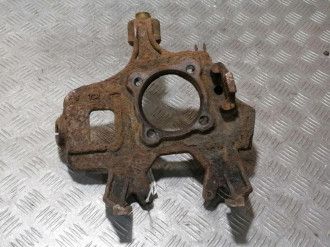 Кулак задний правый Infiniti Qx 56 2004-2009