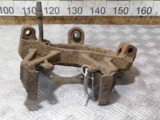 Кулак задний правый Infiniti Qx 56 2004-2009