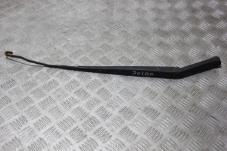 Поводок стеклоочистителя передний правый Infiniti Qx 56 2004-2009