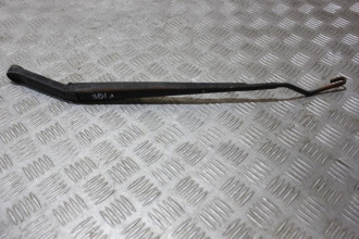 Поводок стеклоочистителя передний левый Infiniti Qx 56 2004-2009