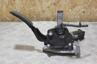 Педаль газа Infiniti Qx 56 2004-2009