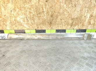 Молдинг двери передней левой Infiniti Qx 56 2004-2009