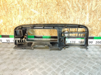 Накладка торпедо Isuzu Trooper 1999 2002