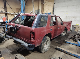 В разборе Isuzu Rodeo 1989-1997