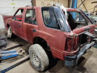 В разборе Isuzu Rodeo 1989-1997