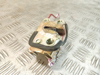 Замок двери передней правой Isuzu Rodeo 1989-1997