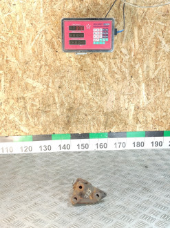 Кронштейн двигателя Isuzu Rodeo 1989-1997