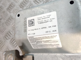Подушка безопасности в торпедо Jeep Grand cherokee (wk2) 2010-2021
