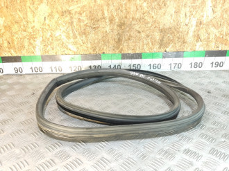 Уплотнитель багажника Jeep Grand cherokee (wk2) 2010-2021