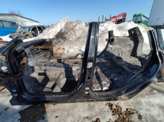 Порог со стойкой левой Jeep Grand cherokee (wk2) 2010-2021