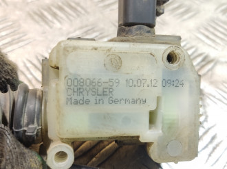 Замок лючка бензобака Jeep Grand cherokee (wk2) 2010-2021