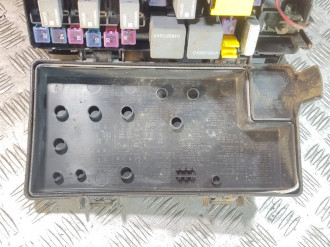 Блок предохранителей моторный Jeep Grand cherokee (wk2) 2010-2021