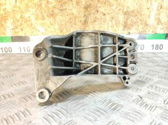 Кронштейн генератора Jeep Grand cherokee (wk2) 2010-2021