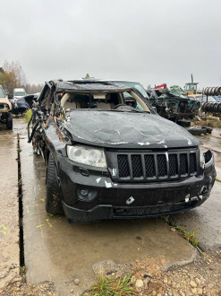 В разборе Jeep Grand cherokee (wk2) 2010-2021