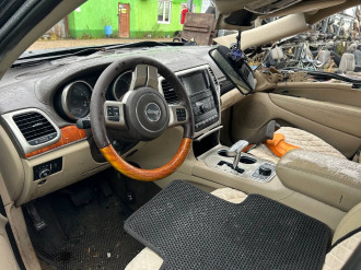 В разборе Jeep Grand cherokee (wk2) 2010-2021