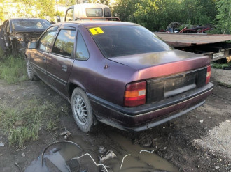 В разборе Opel Vectra A