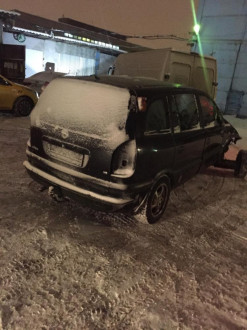 В разборе Opel Zafira A