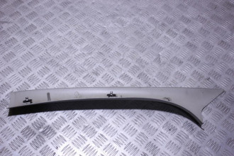 Обшивка стойки правая Opel Corsa C