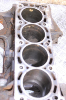 Блок двигателя Opel Zafira A