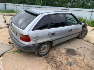В разборе Opel Astra F