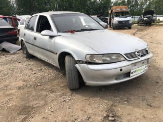 В разборе Opel Vectra B