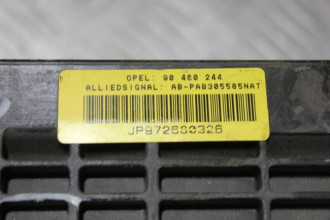 Подушка безопасности в торпедо Opel Vectra B