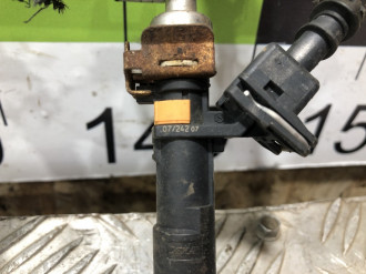 Форсунка двигателя Opel Astra H