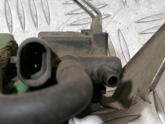 Клапан электромагнитный Opel Vectra A