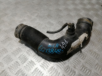 Патрубок воздушного фильтра Opel Zafira B