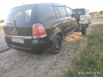В разборе Opel Zafira B