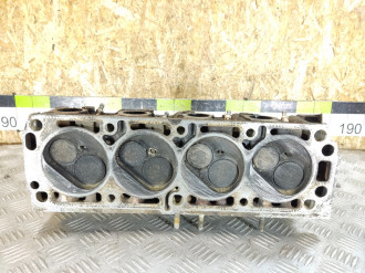 Головка блока двигателя Opel Omega B
