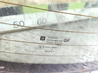 Стекло заднее Opel Vectra B