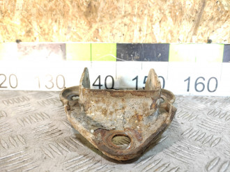 Кронштейн задней балки Opel Astra G