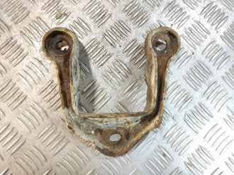 Кронштейн задней балки Opel Astra G