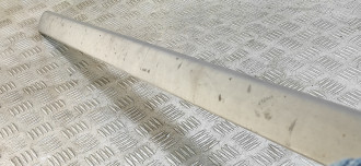 Молдинг двери передней правой Opel Astra G