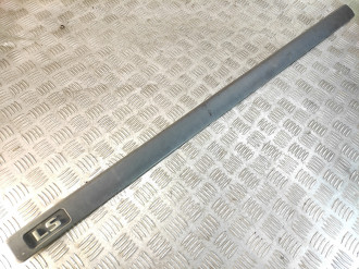 Молдинг двери передней левой Opel Astra G