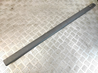 Молдинг двери передней левой Opel Astra G