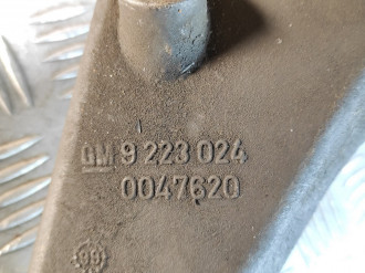 Кронштейн генератора Opel Vectra B