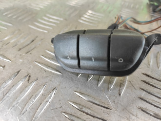 Кнопки руля Opel Omega B