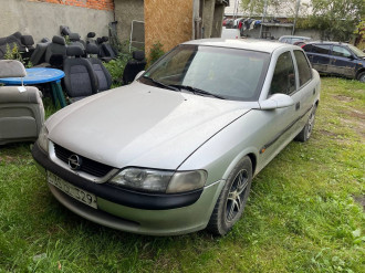 В разборе Opel Vectra B